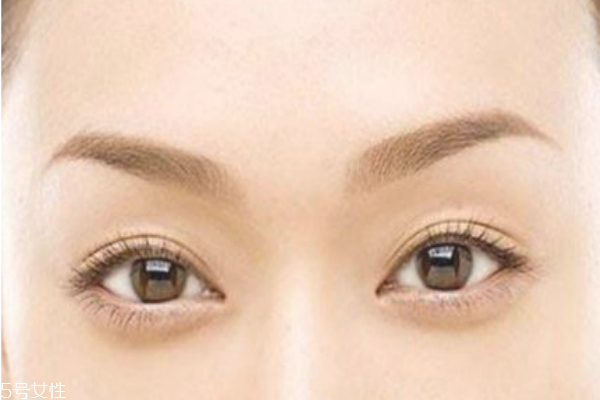 方臉適合什么眉形 挑眉更適合 方臉適合什么眉形 挑眉更適合