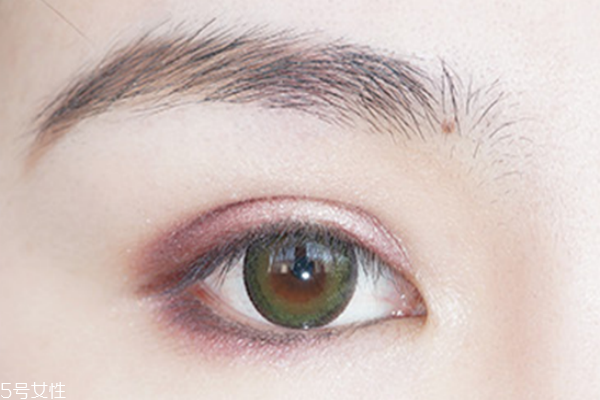 圓眼睛怎么畫眼妝 圓眼眼妝教程 圓眼睛怎么畫眼妝 圓眼眼妝教程