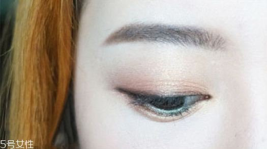 圓眼睛怎么畫眼妝 圓眼眼妝教程 圓眼睛怎么畫眼妝 圓眼眼妝教程