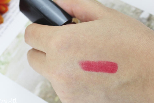 迪奧999口紅沾杯嗎 迪奧999口紅評(píng)測 迪奧999口紅沾杯嗎 迪奧999口紅評(píng)測