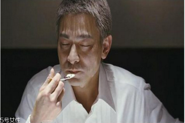 長(zhǎng)白發(fā)吃什么好 營養(yǎng)飲食常識(shí)