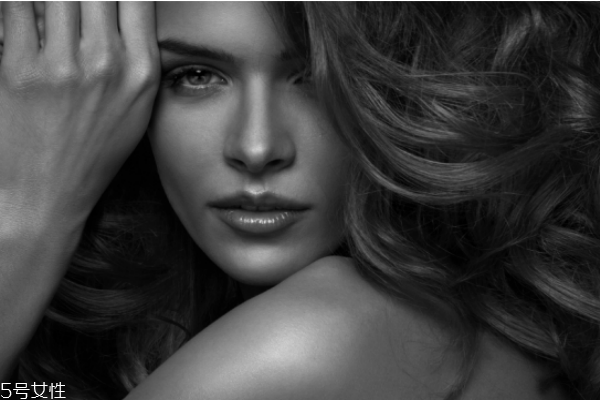 初學(xué)者怎樣畫(huà)眉毛 初學(xué)者畫(huà)眉毛的技巧 初學(xué)者怎樣畫(huà)眉毛 初學(xué)者畫(huà)眉毛的技巧