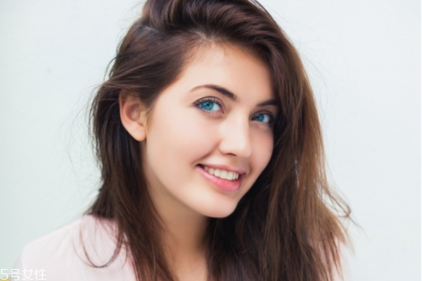 初學(xué)者怎樣畫(huà)眉毛 初學(xué)者畫(huà)眉毛的技巧 初學(xué)者怎樣畫(huà)眉毛 初學(xué)者畫(huà)眉毛的技巧