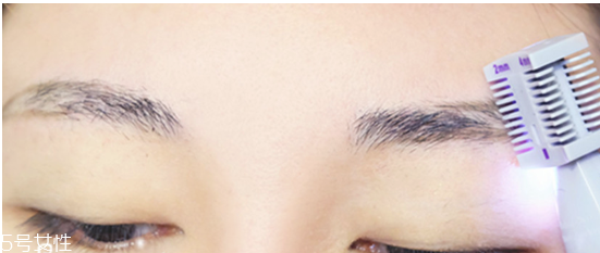 初學(xué)者怎樣畫(huà)眉毛 初學(xué)者畫(huà)眉毛的技巧 初學(xué)者怎樣畫(huà)眉毛 初學(xué)者畫(huà)眉毛的技巧