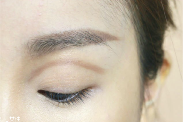 赫本妝容畫(huà)法 教你如何畫(huà)赫本妝 赫本妝容畫(huà)法 教你如何畫(huà)赫本妝