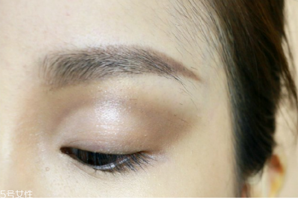 赫本妝容畫(huà)法 教你如何畫(huà)赫本妝 赫本妝容畫(huà)法 教你如何畫(huà)赫本妝