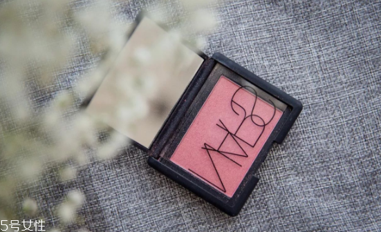 赫本妝容畫(huà)法 教你如何畫(huà)赫本妝 赫本妝容畫(huà)法 教你如何畫(huà)赫本妝