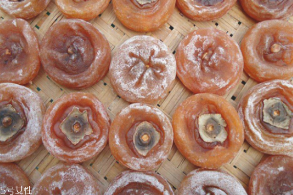 柿餅的功效和作用 好處多多 柿餅的功效和作用 好處多多