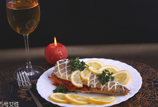 胃不好的人經(jīng)常喝粥能養(yǎng)胃 民間偏方秘方大全 胃不好的人經(jīng)常喝粥能養(yǎng)胃 民間偏方秘方大全