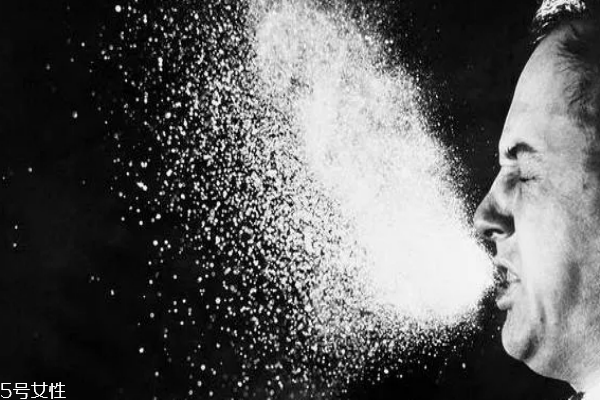 兒童親吻病毒的癥狀 不要和感冒弄混了 兒童親吻病毒的癥狀 不要和感冒弄混了