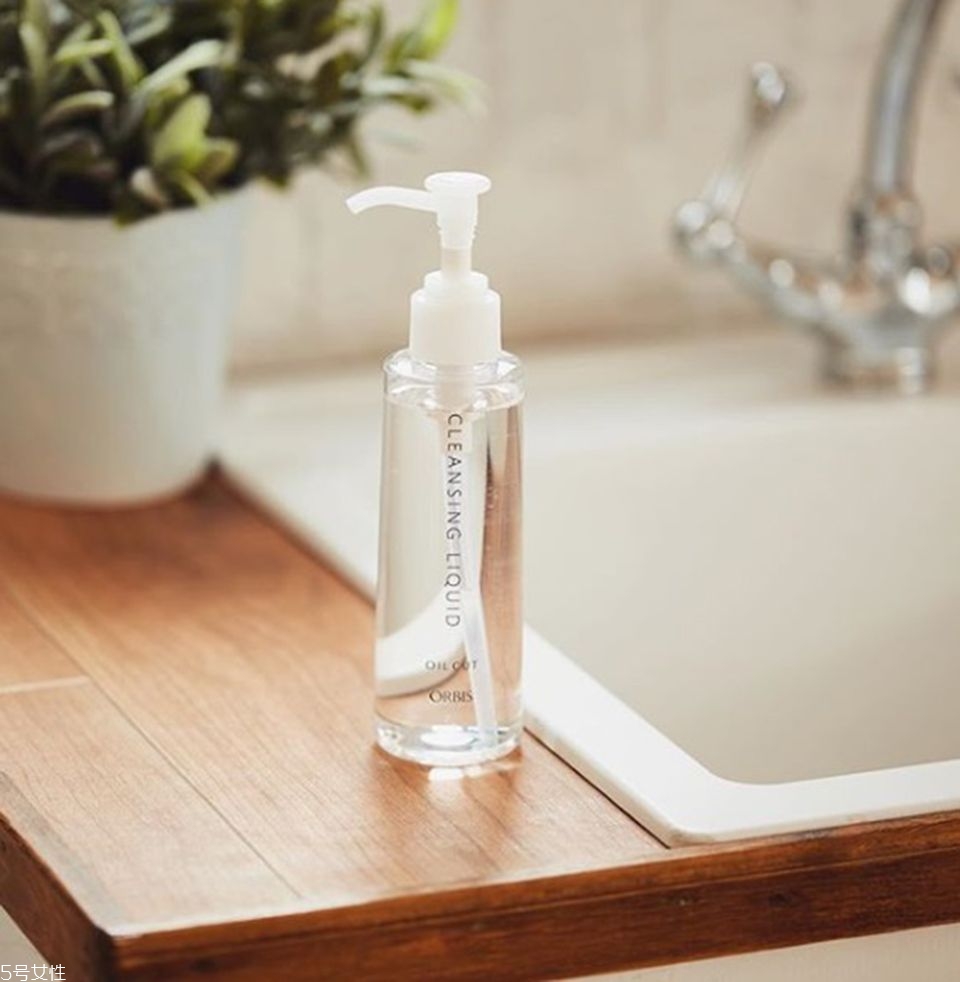 2019卸妝水哪個(gè)牌子好 2019卸妝水排行榜 2019卸妝水哪個(gè)牌子好 2019卸妝水排行榜