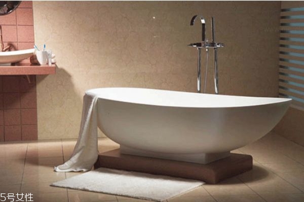 浴缸怎么用 教你怎么用浴缸洗澡 浴缸怎么用 教你怎么用浴缸洗澡
