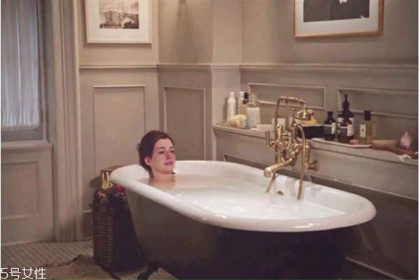 浴缸怎么用 教你怎么用浴缸洗澡 浴缸怎么用 教你怎么用浴缸洗澡