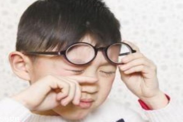 近視眼手術(shù)有哪些后遺癥 術(shù)后注意事項(xiàng) 近視眼手術(shù)有哪些后遺癥 術(shù)后注意事項(xiàng)