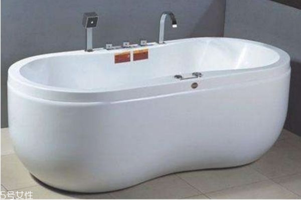 浴缸尺寸一般多大合適 浴缸的分類及特點(diǎn) 浴缸尺寸一般多大合適 浴缸的分類及特點(diǎn)