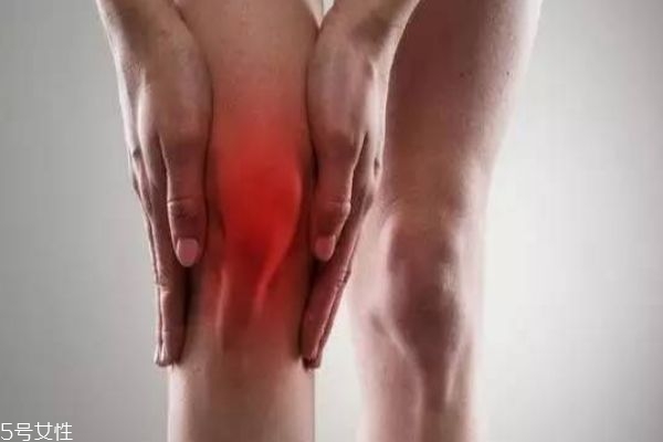 跑步傷膝蓋嗎 怎么防止膝蓋受傷 跑步傷膝蓋嗎 怎么防止膝蓋受傷