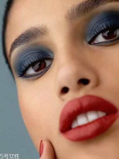 2018秋冬口紅顏色 適合秋冬的大牌口紅 2018秋冬口紅顏色 適合秋冬的大牌口紅