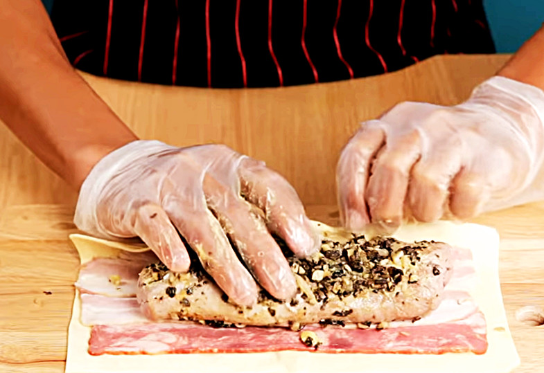 威靈頓豬排的做法 比威靈頓牛排更好吃 威靈頓豬排的做法 比威靈頓牛排更好吃