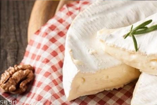 白霉奶酪怎么吃 白霉奶酪能直接生吃嗎 白霉奶酪怎么吃 白霉奶酪能直接生吃嗎
