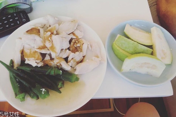 晚餐怎么吃能減肥 4原則不運(yùn)動(dòng)也能瘦 晚餐怎么吃能減肥 4原則不運(yùn)動(dòng)也能瘦