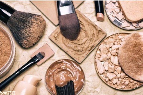 隔離霜和bb霜一樣嗎 隔離霜和bb霜的區(qū)別 隔離霜和bb霜一樣嗎 隔離霜和bb霜的區(qū)別