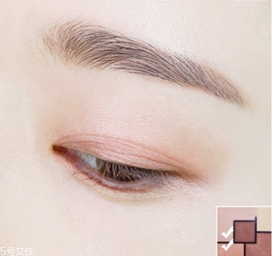 豆沙色眼妝畫法 冬季豆沙色眼妝 豆沙色眼妝畫法 冬季豆沙色眼妝