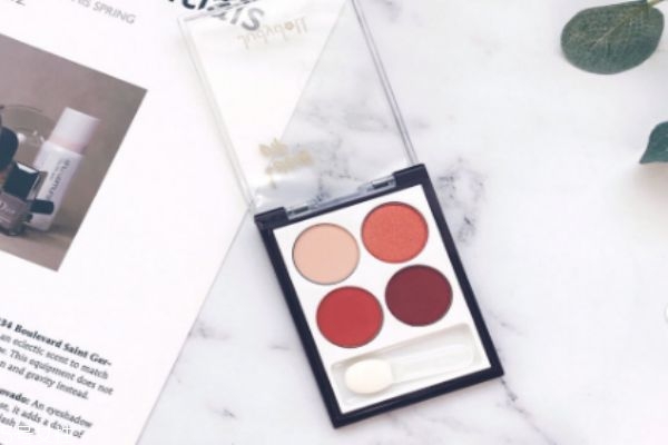 橘朵四色眼影好用嗎 橘朵四色眼影畫(huà)法