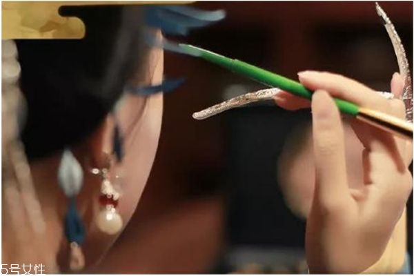 百雀羚宮廷套裝里面有什么 百雀羚宮廷系列 百雀羚宮廷套裝里面有什么 百雀羚宮廷系列