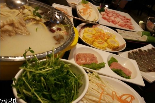 冬季吃火鍋時哪些事情需要注意 冬季吃火鍋時哪些事情需要注意