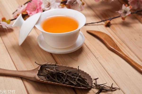 冬季養(yǎng)生排毒潤腸道的八款精品養(yǎng)生茶 冬季養(yǎng)生排毒潤腸道的八款精品養(yǎng)生茶