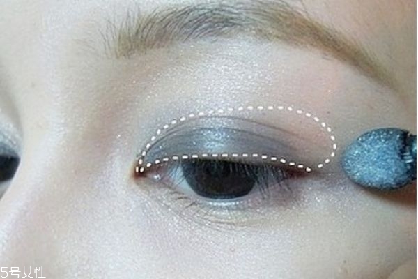 銀灰色眼影畫法圖片 灰色眼影搭配圖 銀灰色眼影畫法圖片 灰色眼影搭配圖