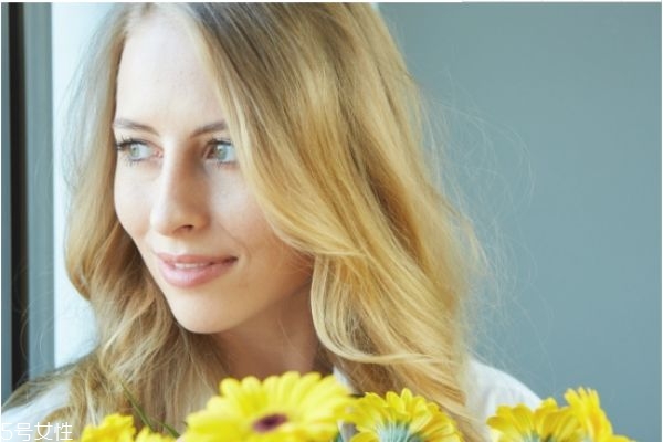 銀灰色眼影畫法圖片 灰色眼影搭配圖 銀灰色眼影畫法圖片 灰色眼影搭配圖