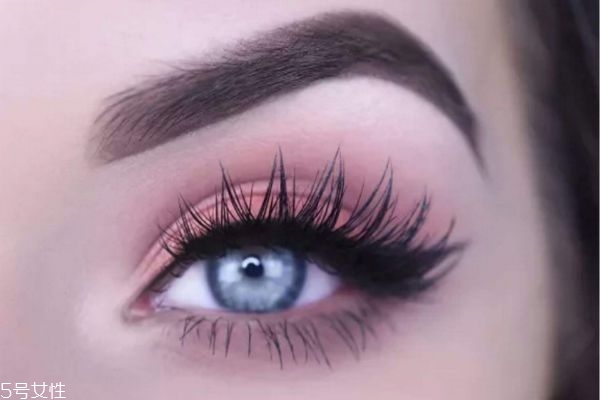 粉色眼影怎么畫好看 粉紫色眼影畫法 粉色眼影怎么畫好看 粉紫色眼影畫法