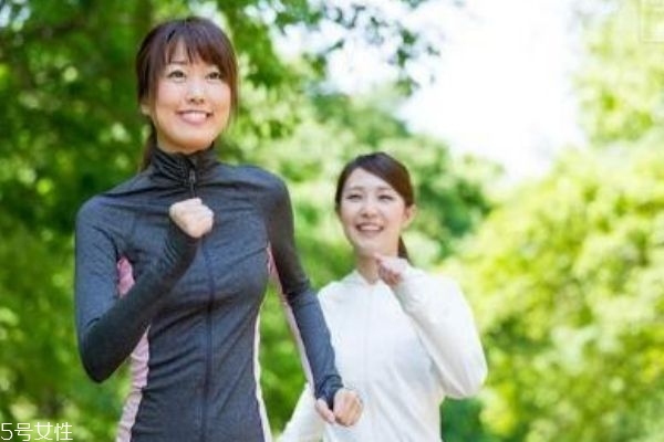 濕熱體質(zhì)如何調(diào)理 濕熱型性質(zhì)的表現(xiàn) 濕熱體質(zhì)如何調(diào)理 濕熱型性質(zhì)的表現(xiàn)