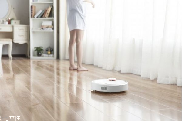 吸塵器和掃把哪個好 掃地用掃帚好還是吸塵器好 吸塵器和掃把哪個好 掃地用掃帚好還是吸塵器好