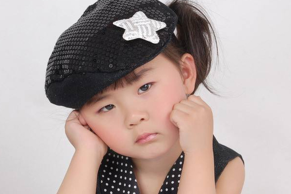 怎樣教嬰兒開口說(shuō)話