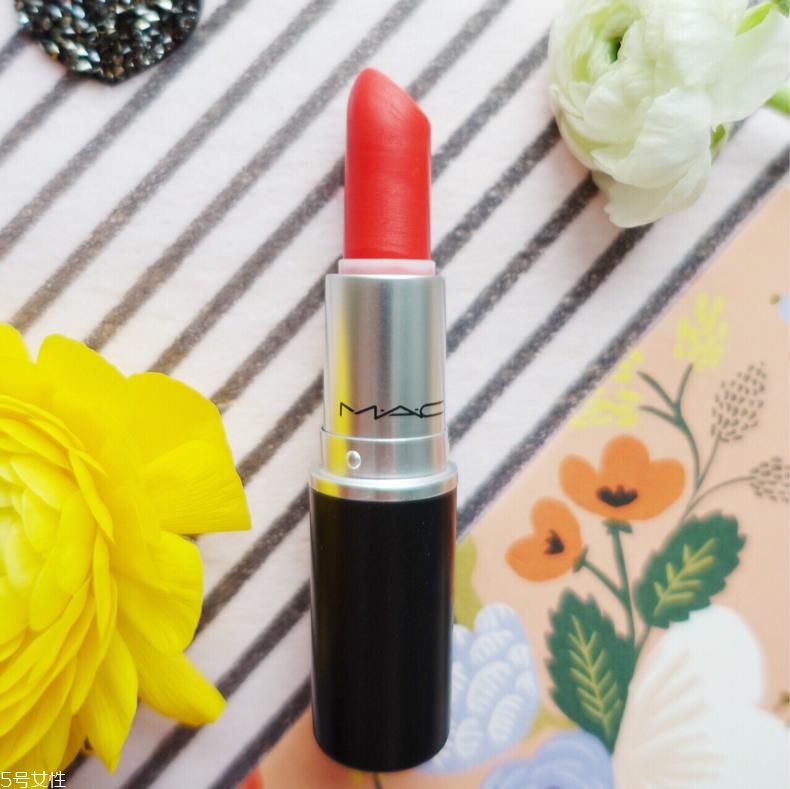 5款冷白皮深唇口紅推薦 冷白皮深唇適合的口紅 5款冷白皮深唇口紅推薦 冷白皮深唇適合的口紅