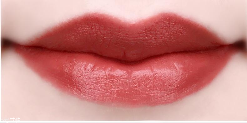 5款冷白皮深唇口紅推薦 冷白皮深唇適合的口紅 5款冷白皮深唇口紅推薦 冷白皮深唇適合的口紅