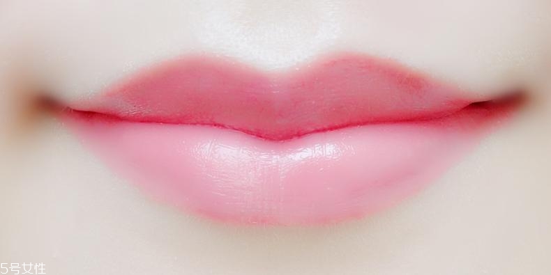5款冷白皮深唇口紅推薦 冷白皮深唇適合的口紅 5款冷白皮深唇口紅推薦 冷白皮深唇適合的口紅