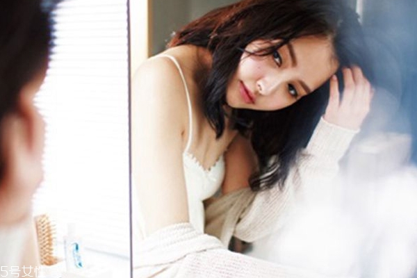 臉上為什么會(huì)長(zhǎng)斑點(diǎn) 斑點(diǎn)狂長(zhǎng)原因