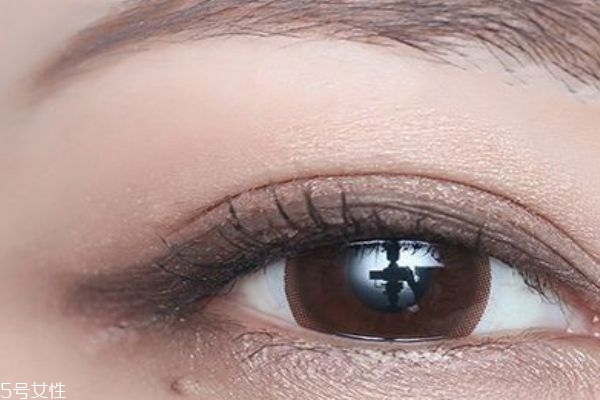 蕾絲雙眼皮貼適合的眼型 教你貼出最自然的雙眼皮 蕾絲雙眼皮貼適合的眼型 教你貼出最自然的雙眼皮