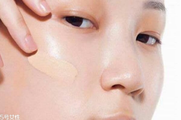 什么叫飾底乳 飾底乳什么時(shí)候用 什么叫飾底乳 飾底乳什么時(shí)候用