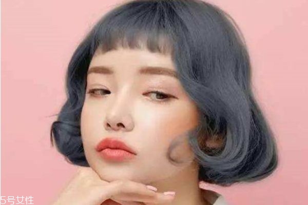 藍黑色是什么顏色 藍黑色頭發(fā)圖片 藍黑色是什么顏色 藍黑色頭發(fā)圖片