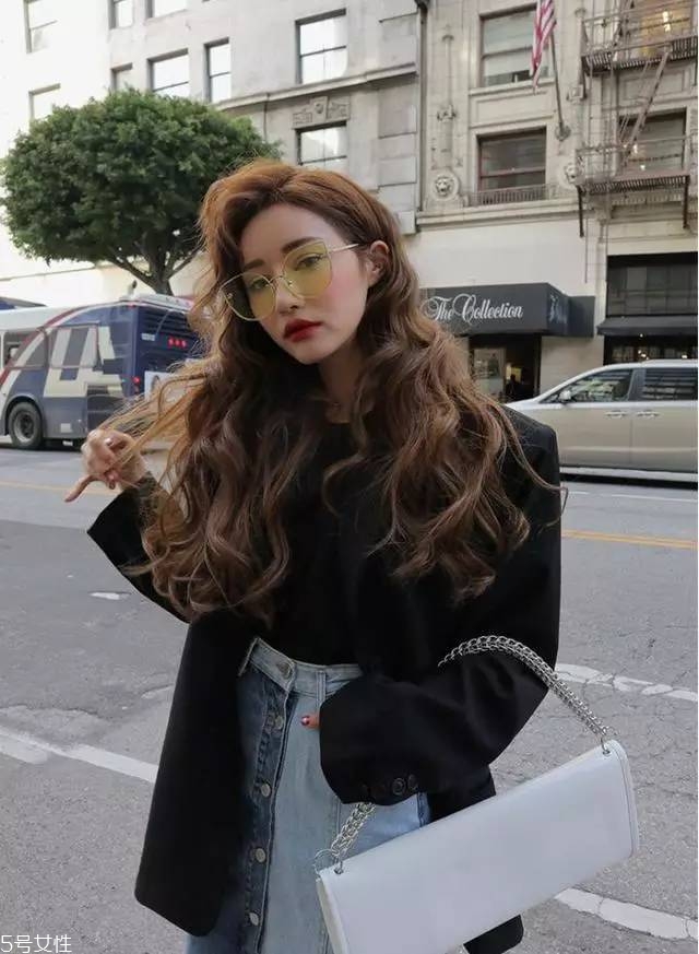 泡面劉海怎么卷 2018流行泡面卷發(fā)型圖片 泡面劉海怎么卷 2018流行泡面卷發(fā)型圖片