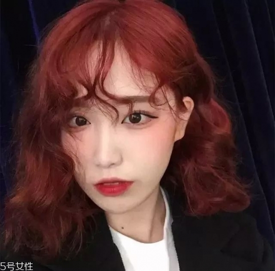 泡面劉海怎么卷 2018流行泡面卷發(fā)型圖片 泡面劉海怎么卷 2018流行泡面卷發(fā)型圖片