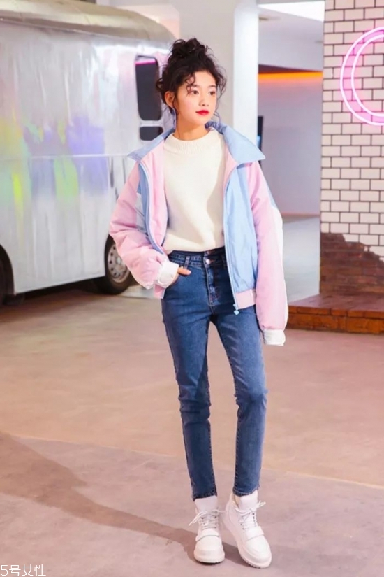 泡面劉海怎么卷 2018流行泡面卷發(fā)型圖片 泡面劉海怎么卷 2018流行泡面卷發(fā)型圖片