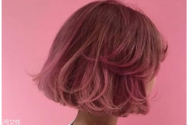 玫瑰金發(fā)色顯白嗎 玫瑰金發(fā)色掉色后圖片 玫瑰金發(fā)色顯白嗎 玫瑰金發(fā)色掉色后圖片