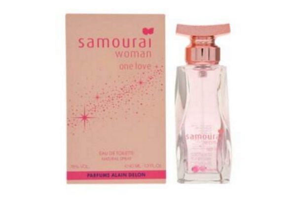 日本samourai女士淡香水怎么樣 samourai woman香水 日本samourai女士淡香水怎么樣 samourai woman香水