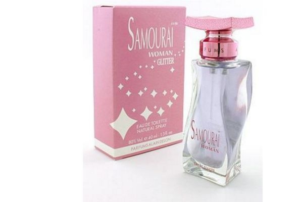 日本samourai女士淡香水怎么樣 samourai woman香水 日本samourai女士淡香水怎么樣 samourai woman香水