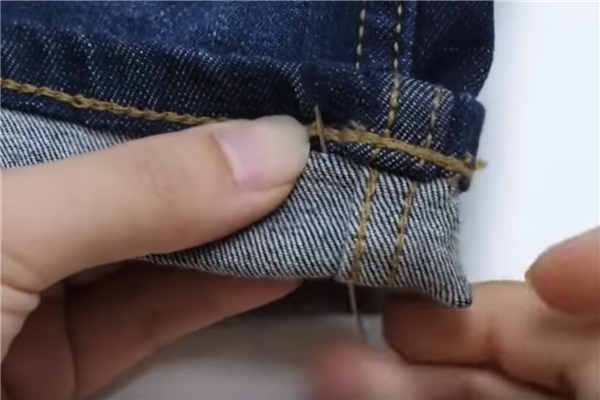 褲腳太長(zhǎng)了怎么縫短 隱形無(wú)痕縫法 褲腳太長(zhǎng)了怎么縫短 隱形無(wú)痕縫法